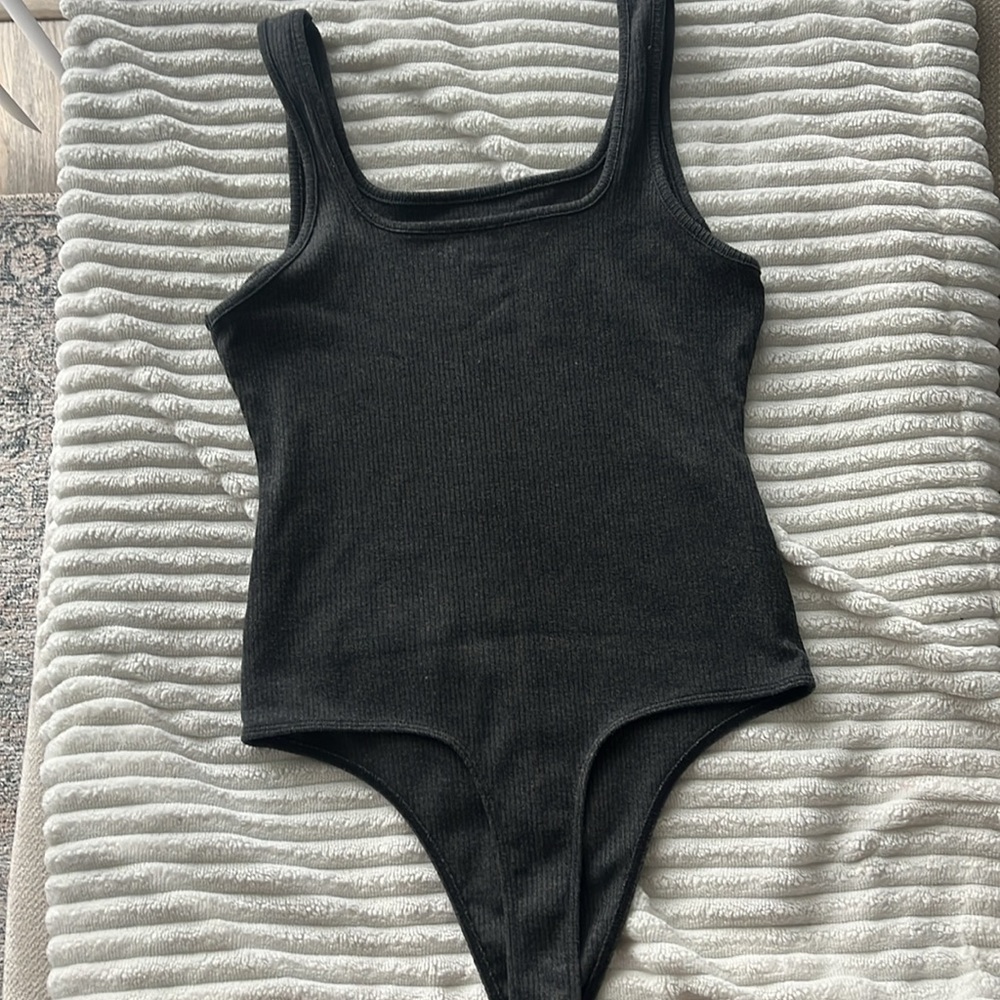 Grey Ribbed Bodysuit - Picture 4 of 4